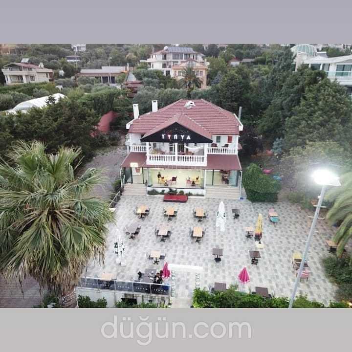 Tinya Cafe
